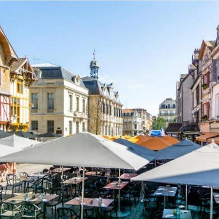 Camilla Apartment Троа Екстериор снимка